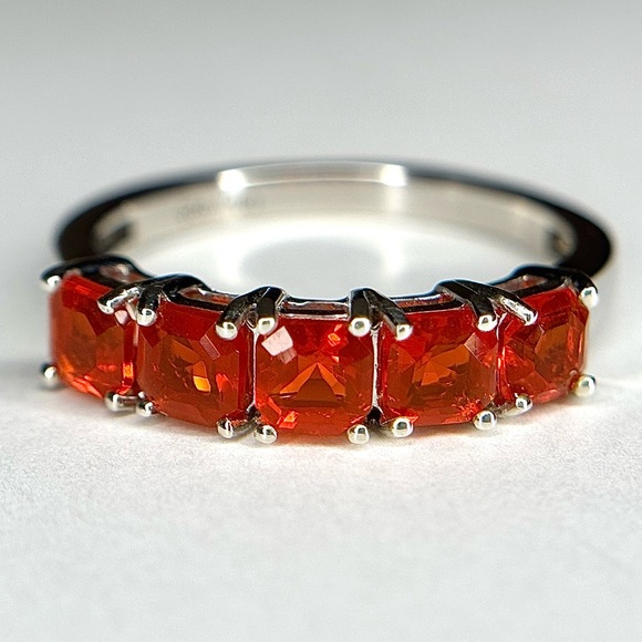 “Bursting Fire” Magnificent Fire Opal Ring! 💎 - SIZE (8) - Picture 10 of 12
